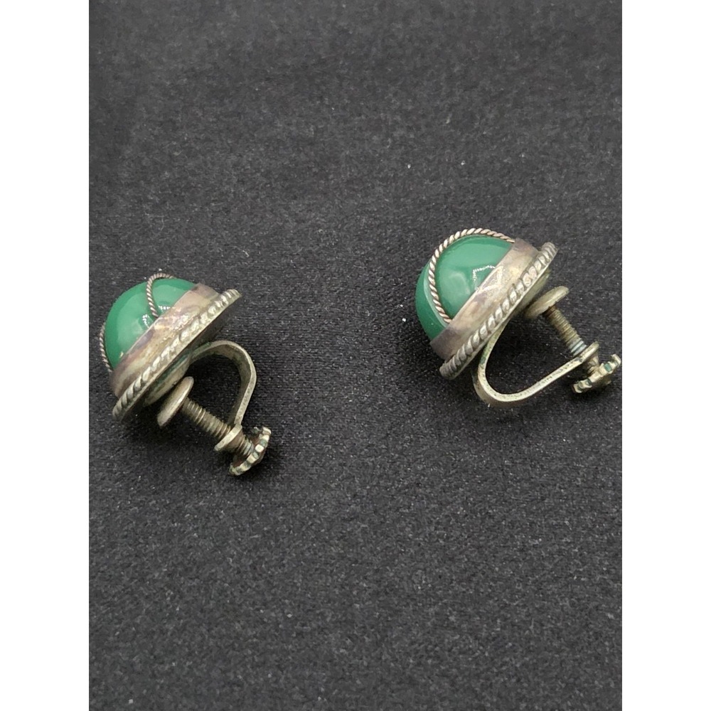 Vintage Sterling Silver Green Onyx Screw Back Earrings - Picture 4 of 6